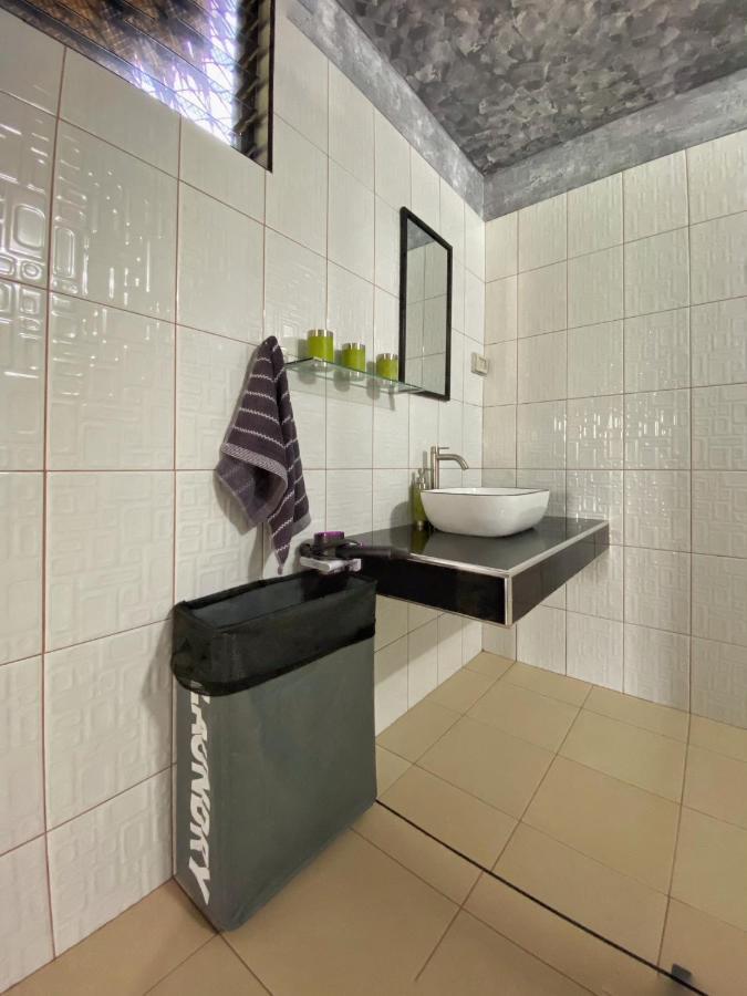 Rhenmart-Inn Сикихор Экстерьер фото